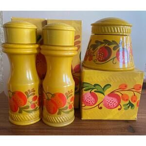 Avon Pennsylvania Dutch Lot Of 3 Bottles w Boxes 2 are Full Patchwork & Moonwind